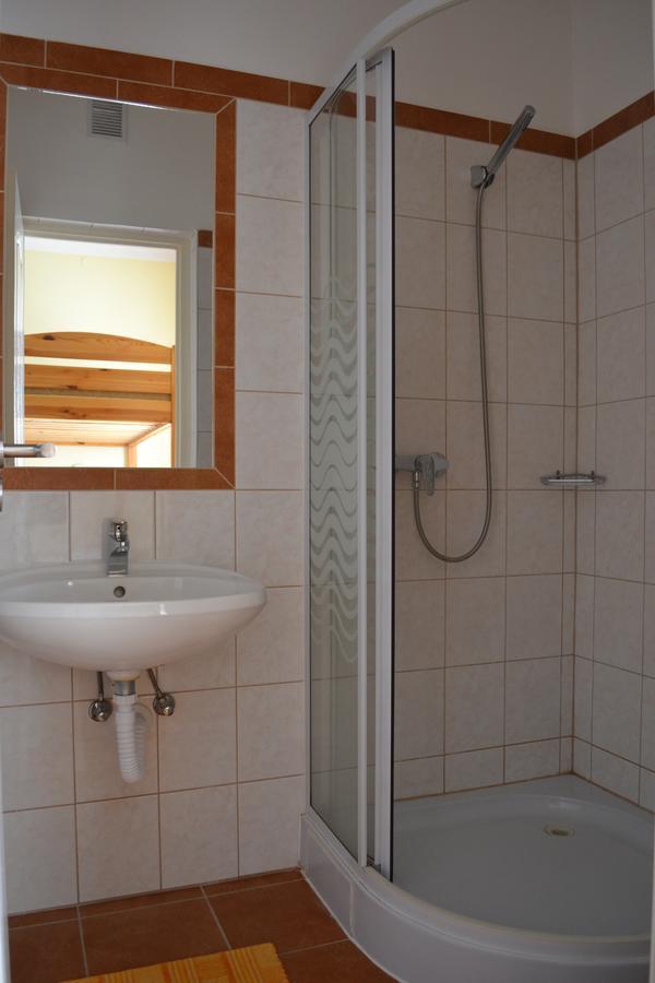 Lokomotiv Motel Eger Luaran gambar