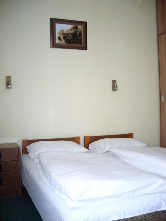 Lokomotiv Motel Eger Luaran gambar