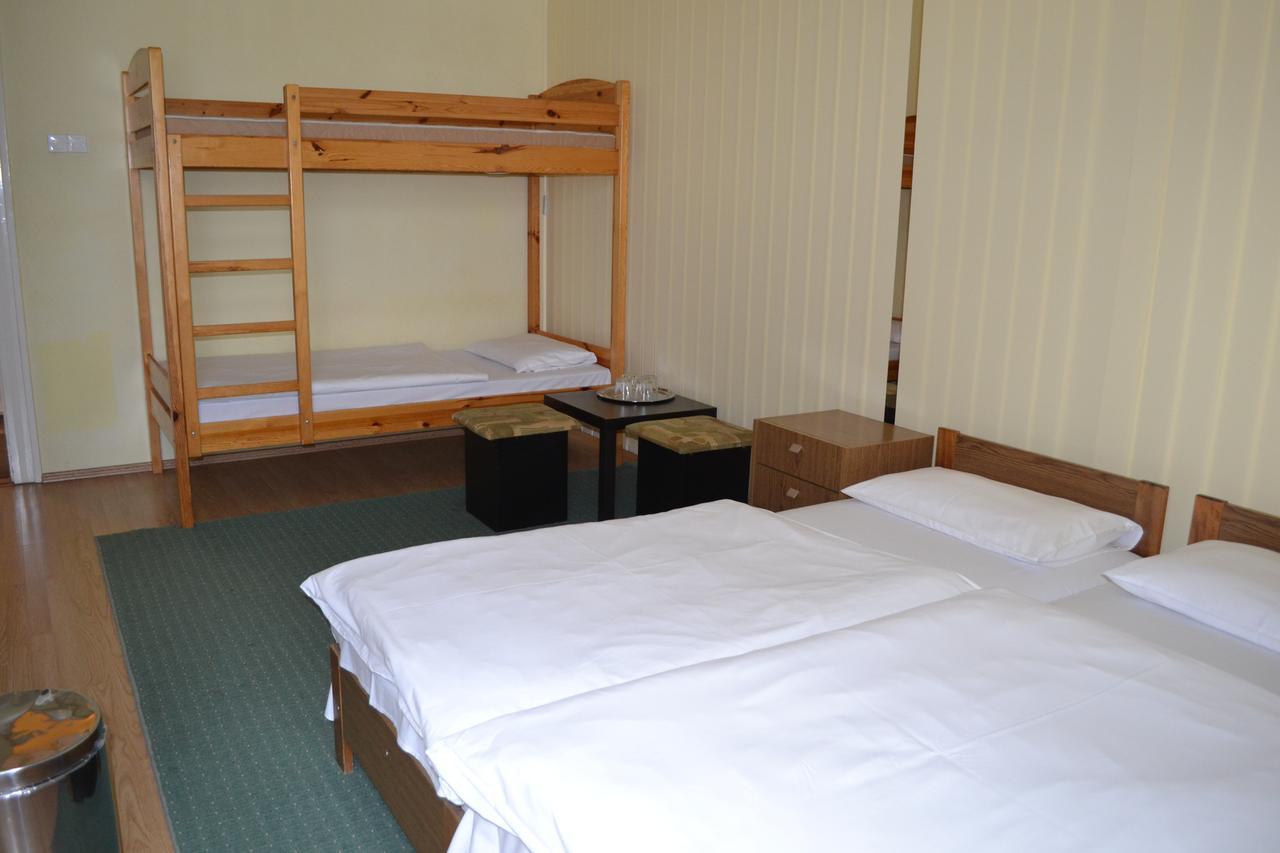 Lokomotiv Motel Eger Luaran gambar